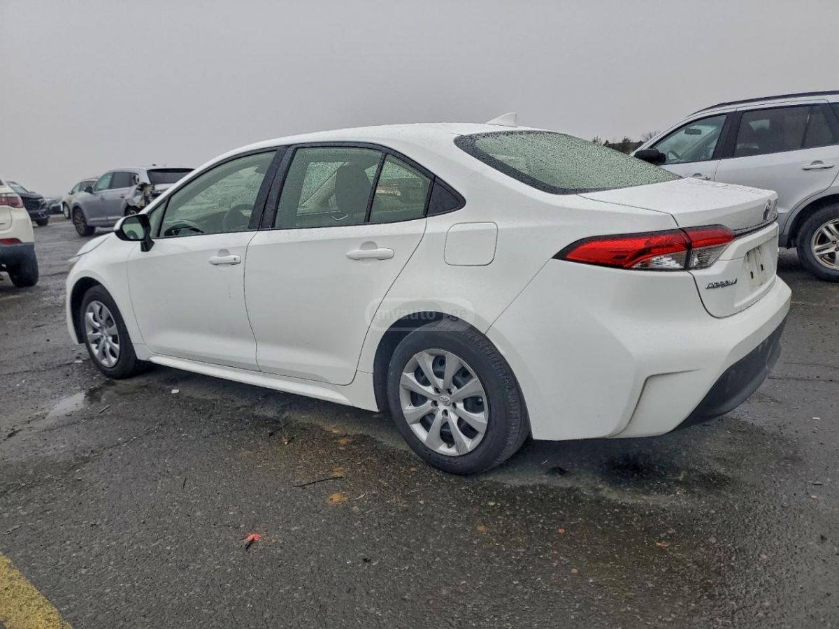Toyota Corolla 2024 — photo 2