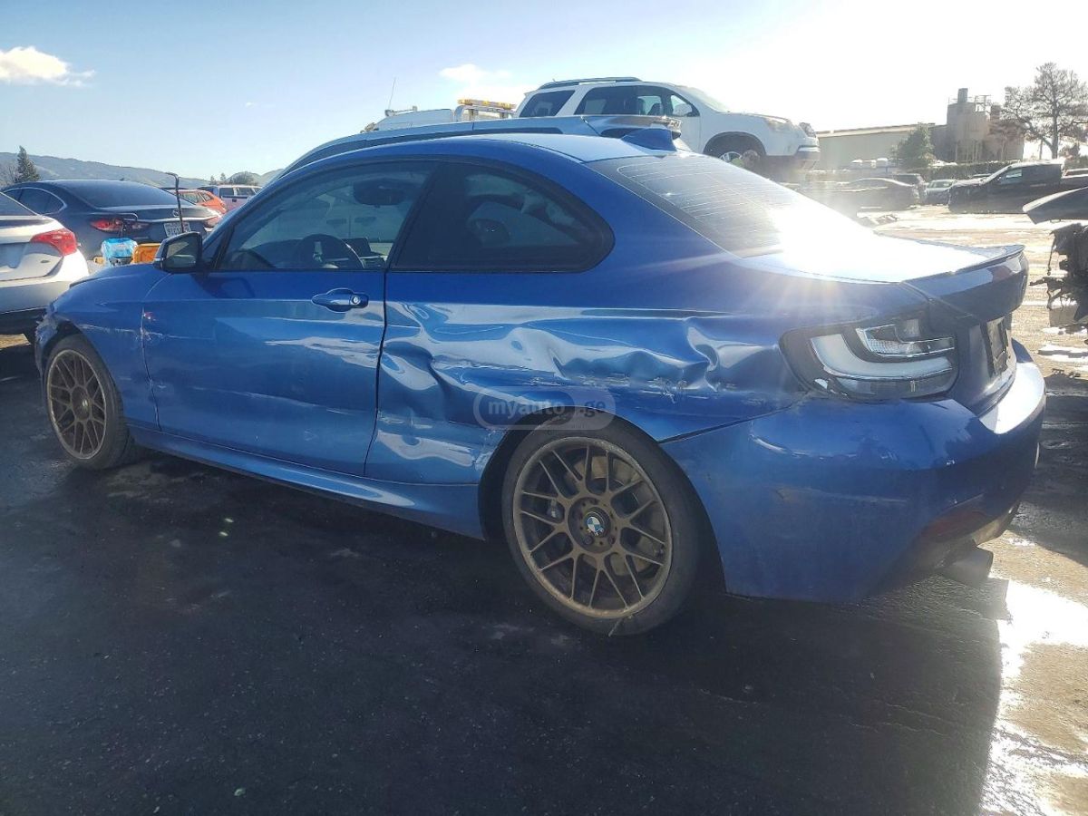 BMW M235 2015 — photo 2