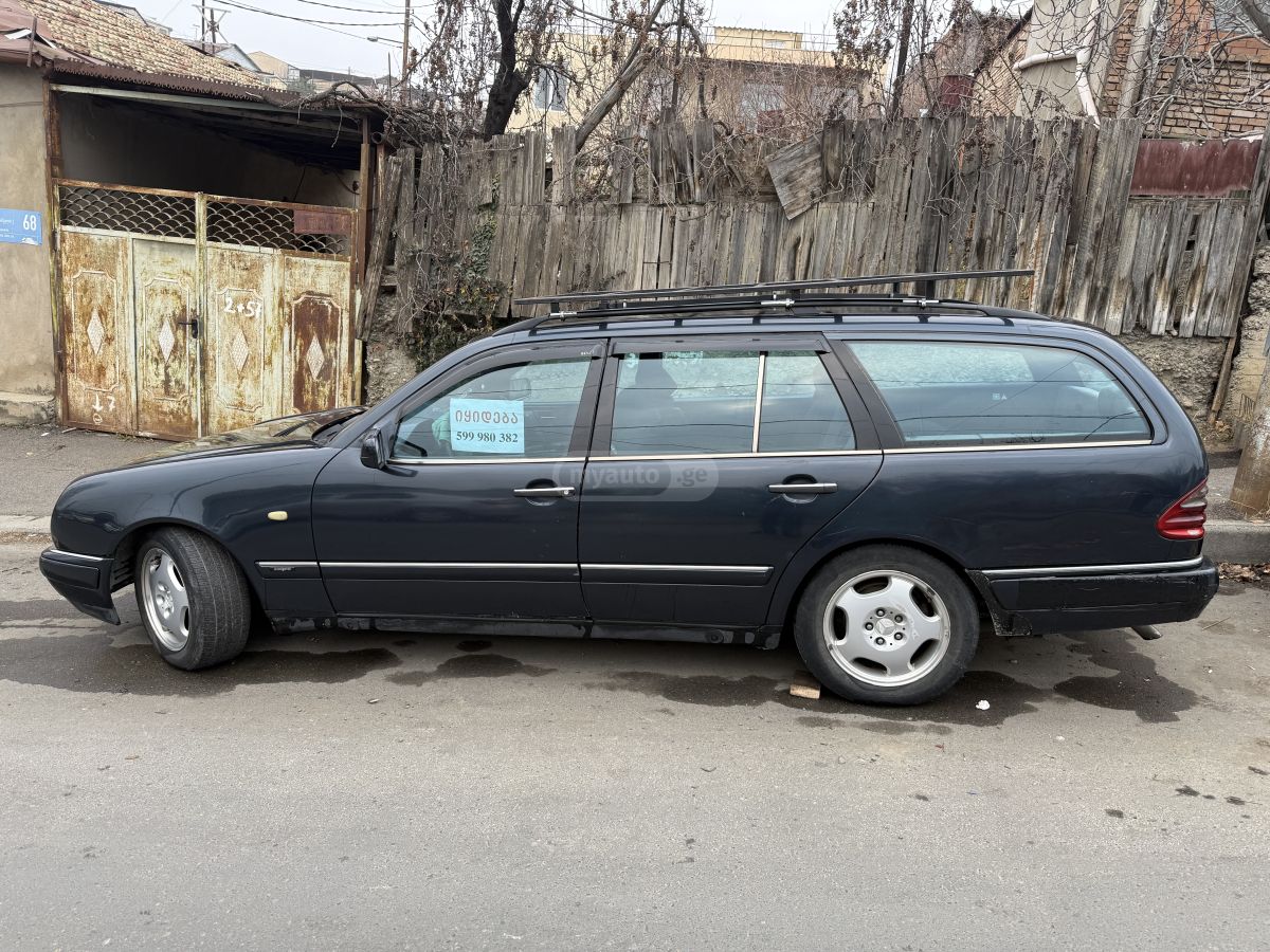 Mercedes-Benz E 230 1997 — photo 2