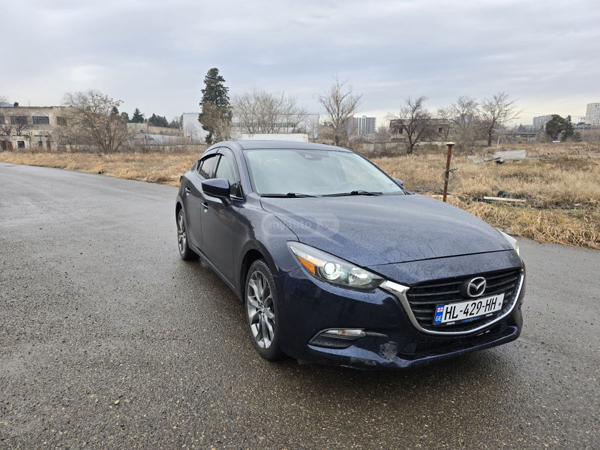 Mazda Mazda3 2019 — photo 2