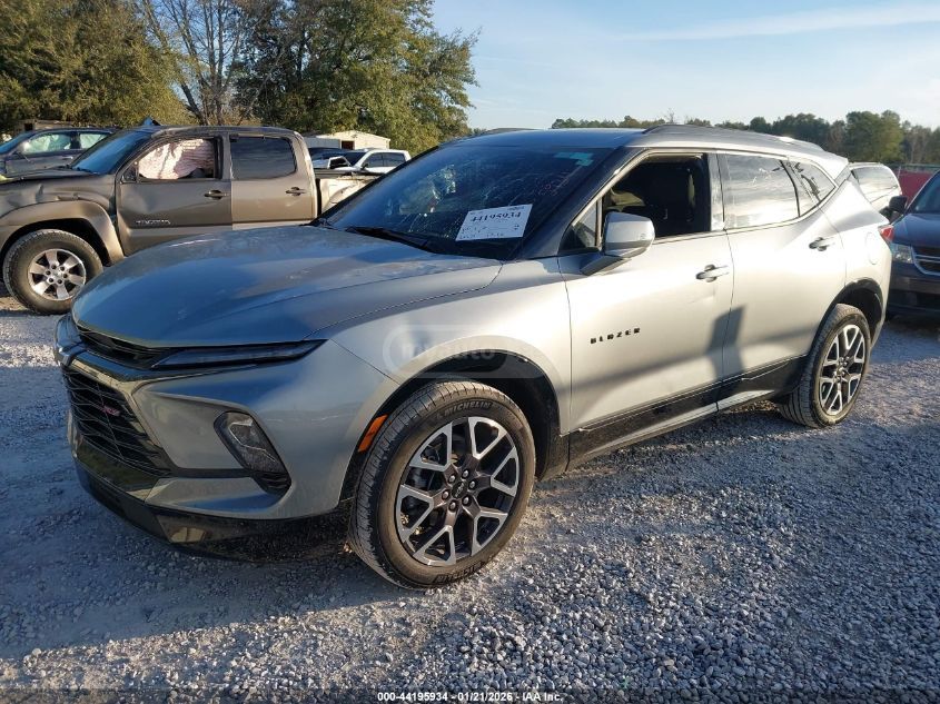 Chevrolet Blazer 2025 — photo 2