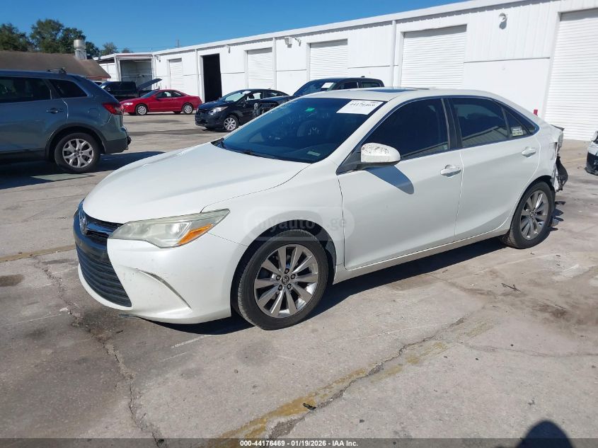 Toyota Camry 2015 — photo 2