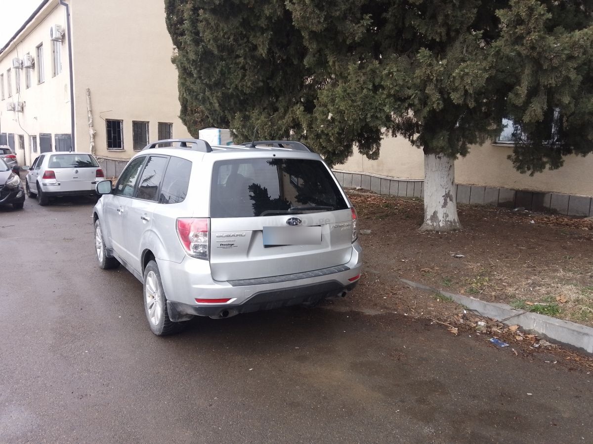 Subaru Forester 2011 — photo 2