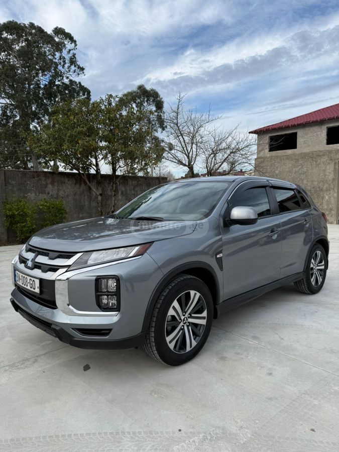 Mitsubishi Outlander Sport 2024 — photo 2