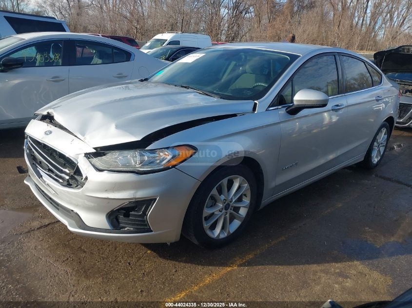 Ford Fusion 2019 — photo 2
