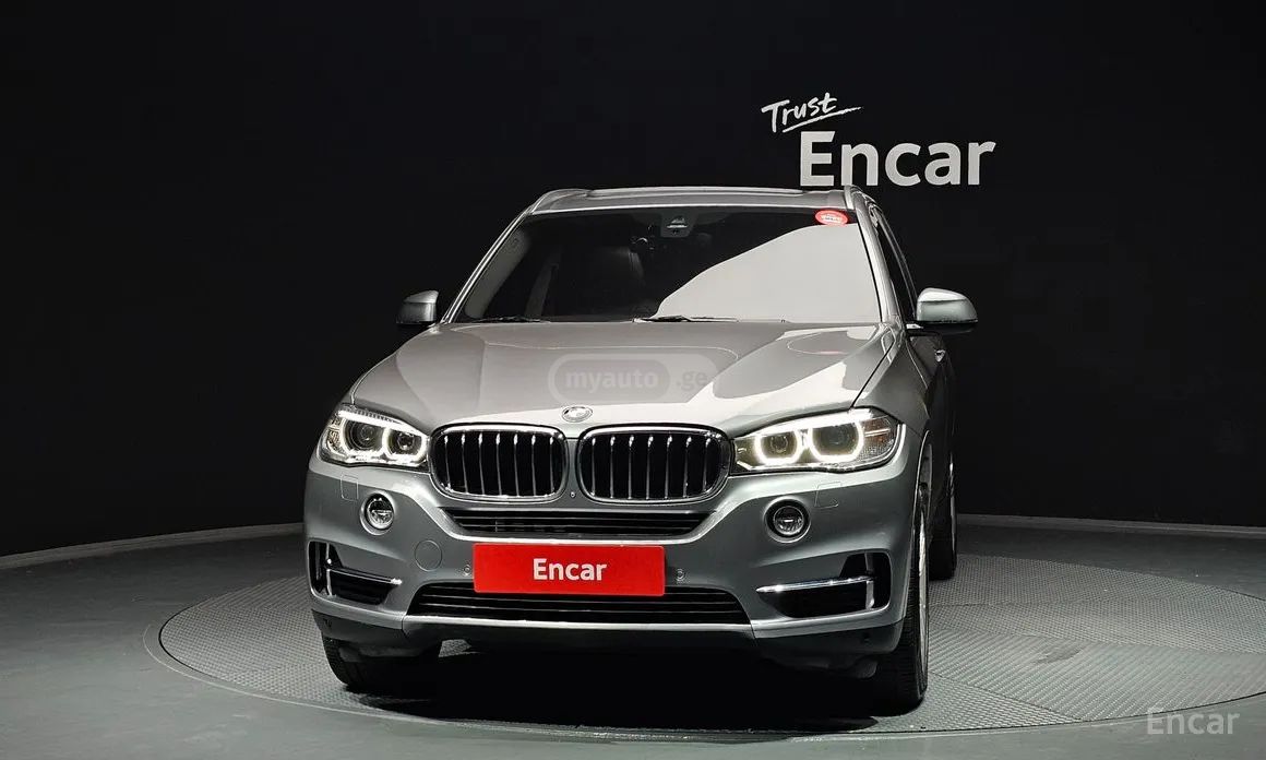 BMW X5 2015 — photo 2