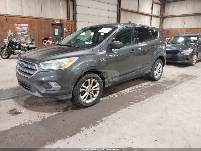 Ford Escape 2017 — photo 2