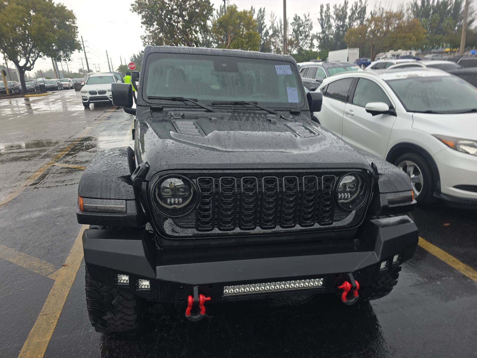 Jeep Wrangler 2024 — photo 2