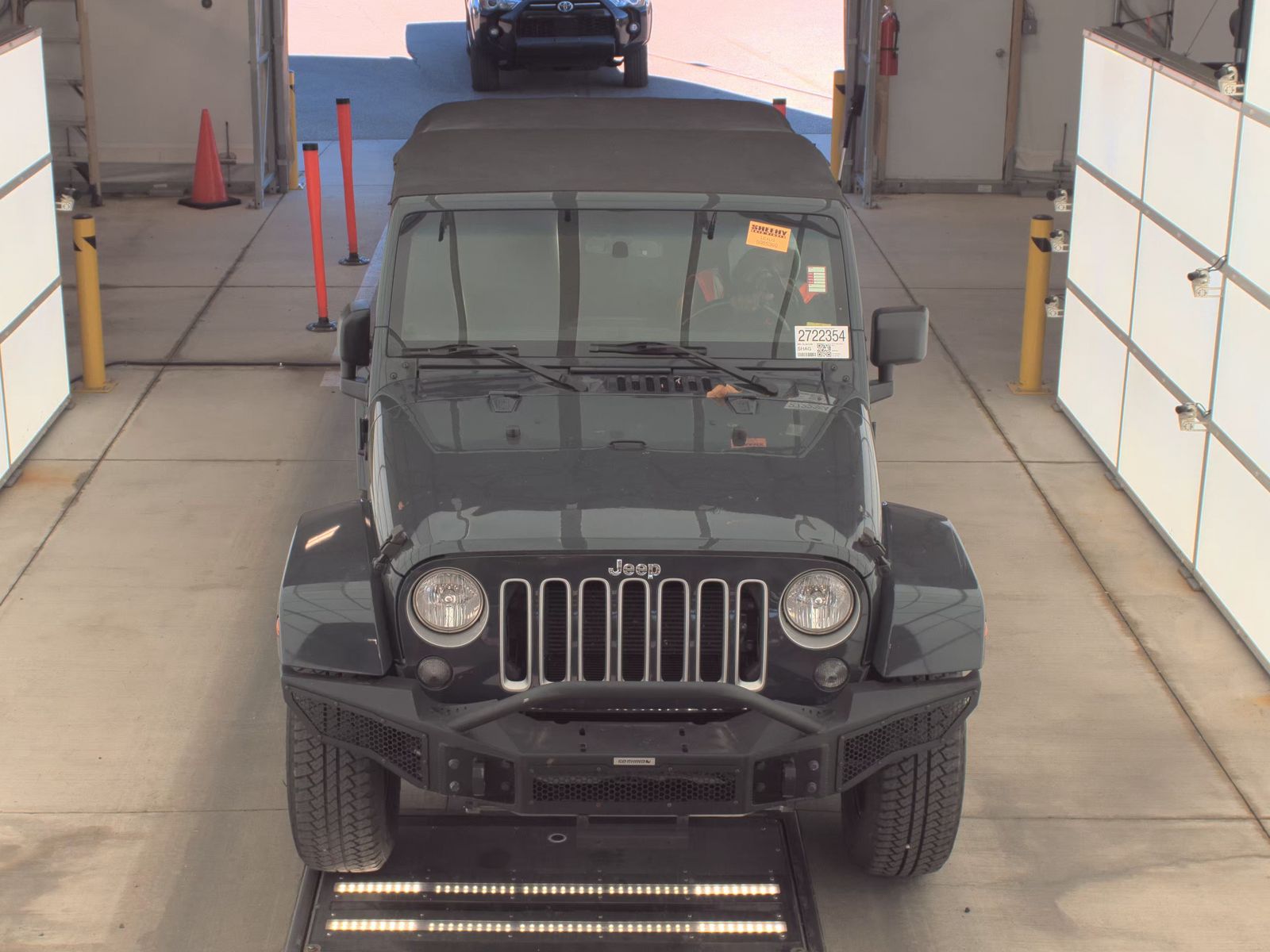 Jeep Wrangler 2016 — photo 2