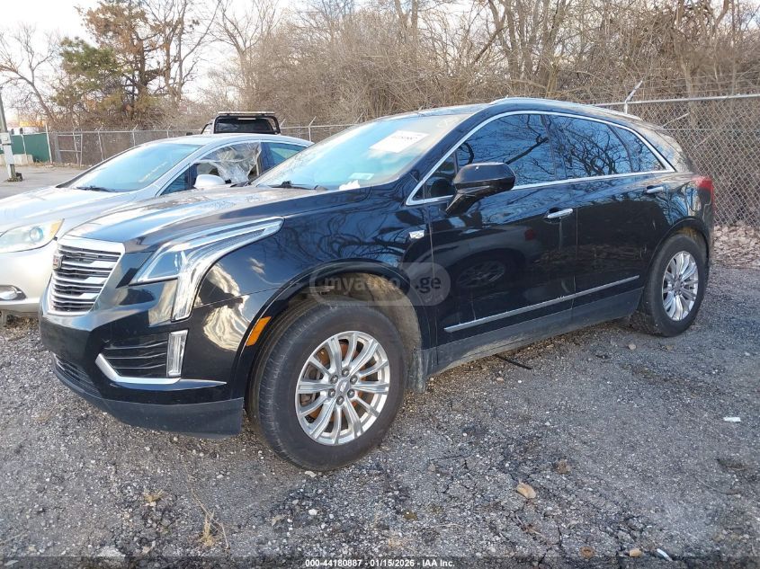 Cadillac XTS 2018 — photo 2