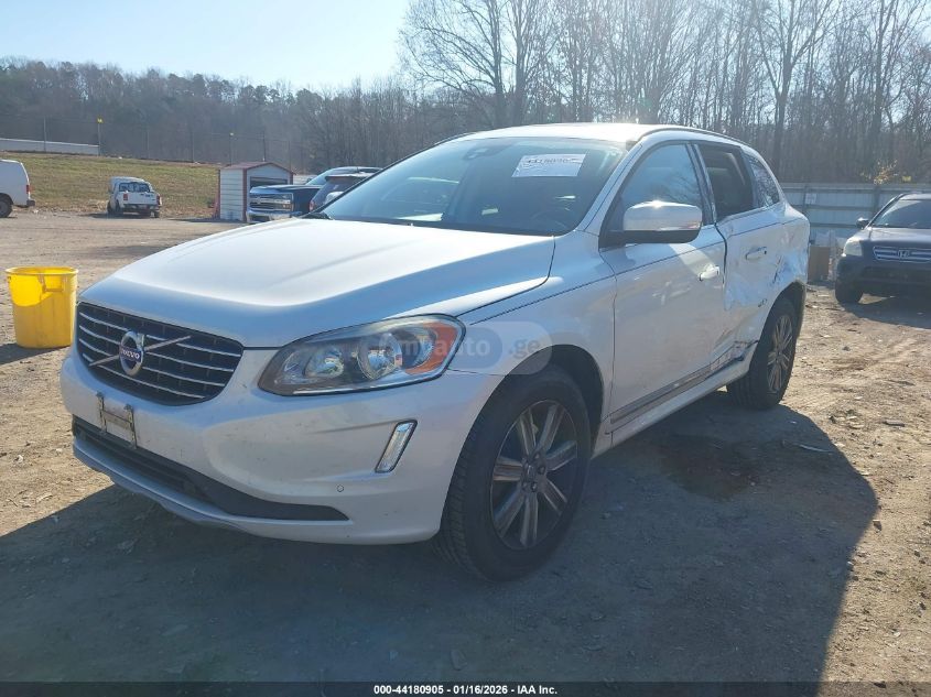 Volvo XC60 2017 — photo 2