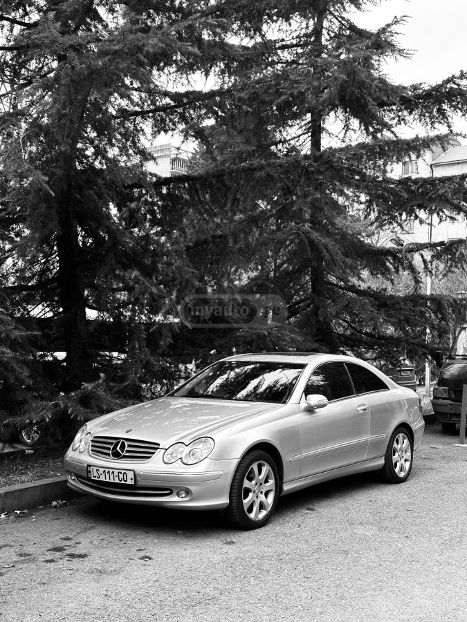 Mercedes-Benz CLK 320 2003 — photo 2