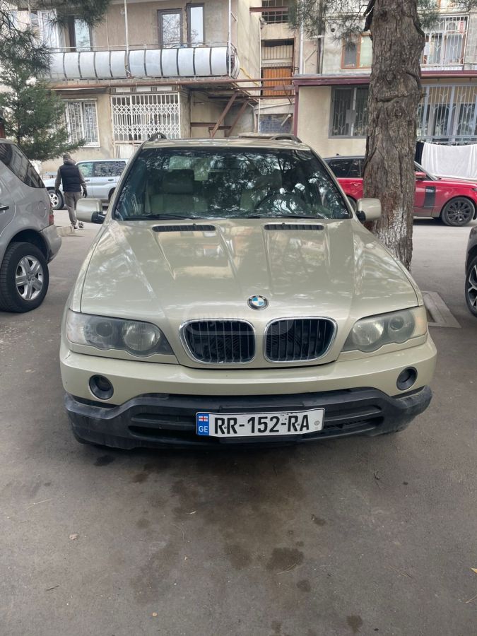BMW X5 2002 — photo 2