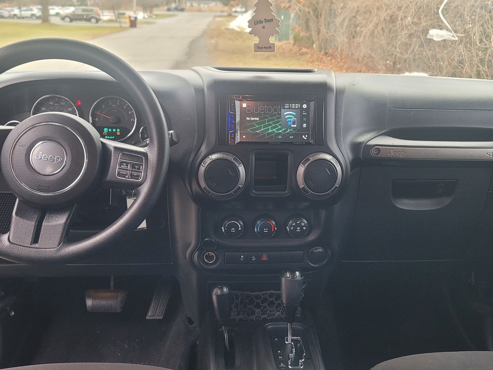 Jeep Wrangler 2014 — photo 2