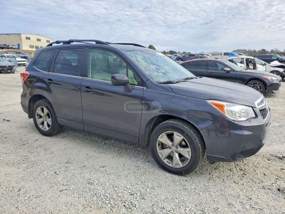 Subaru Forester 2016 — photo 2
