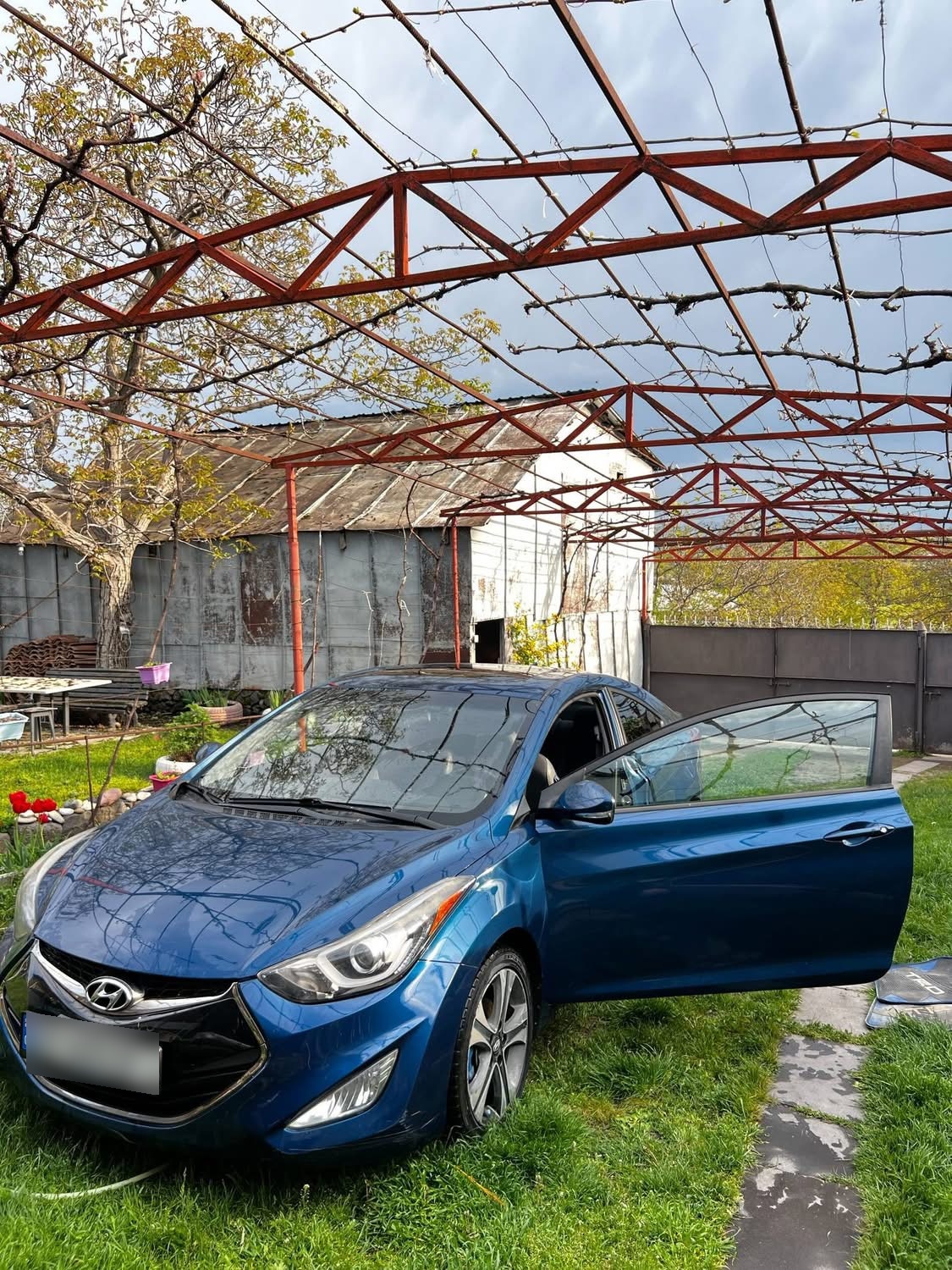 Hyundai Elantra 2014 — photo 2