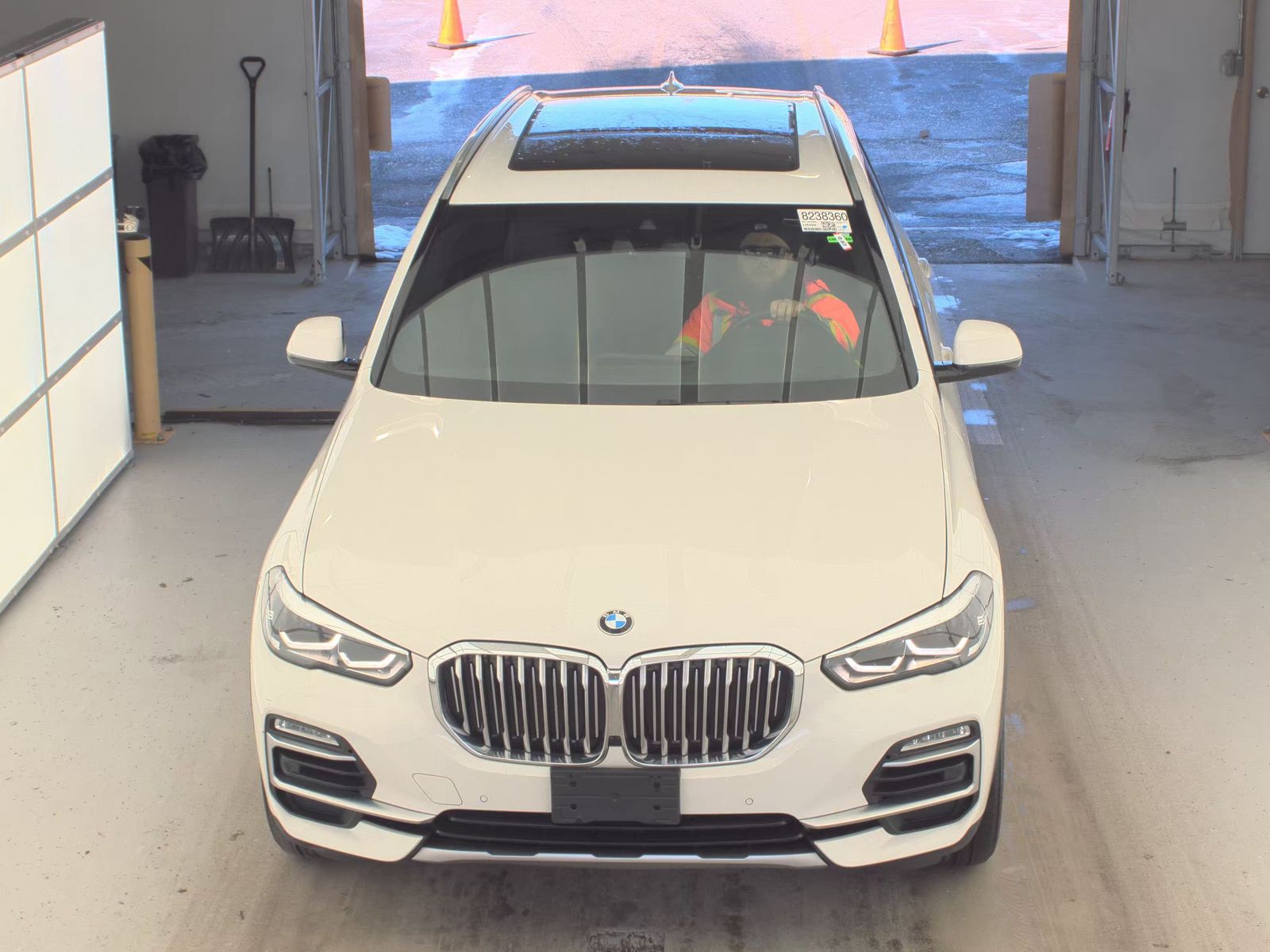 BMW X5 2020 — photo 2