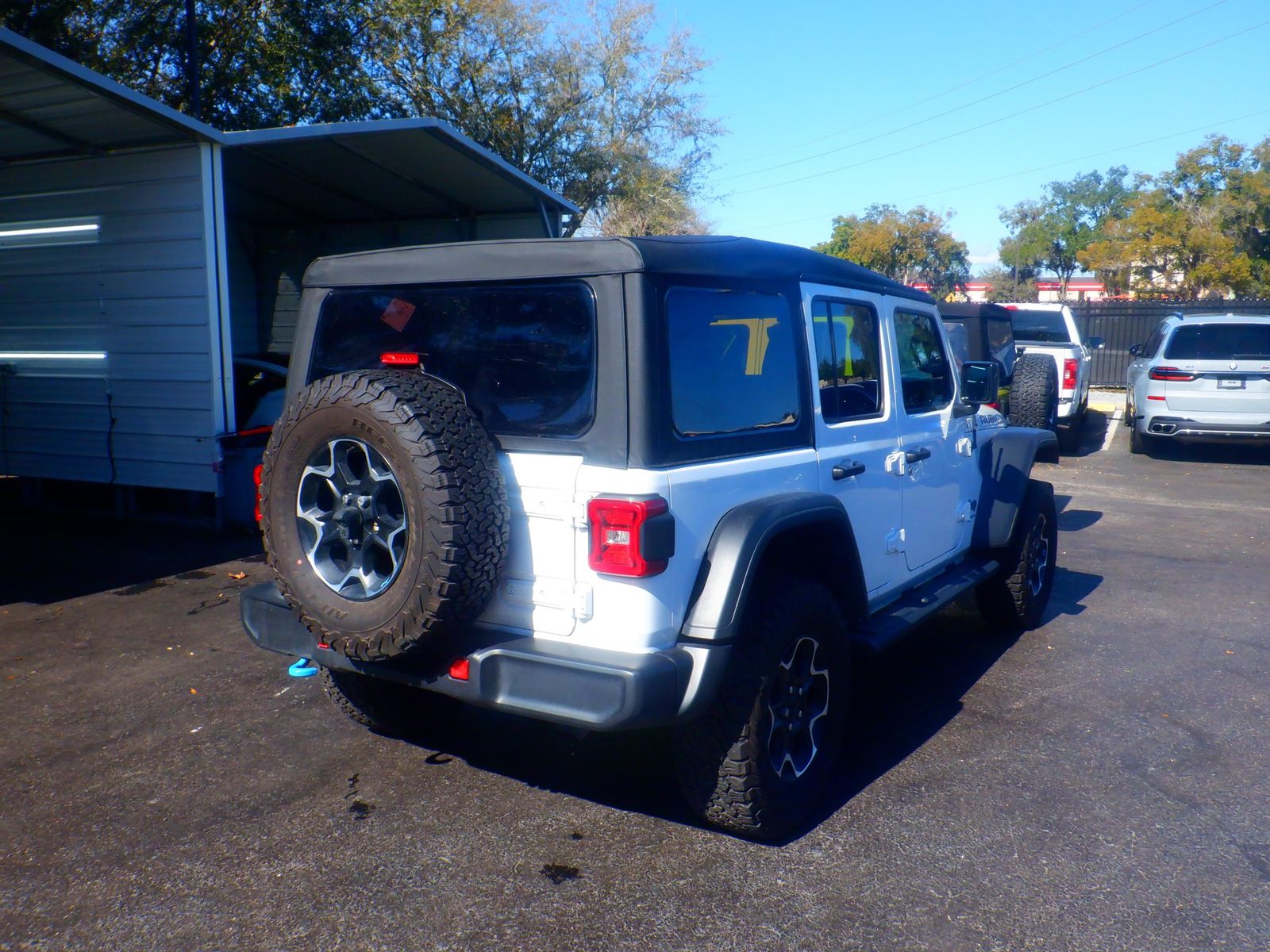Jeep Wrangler 2023 — photo 2