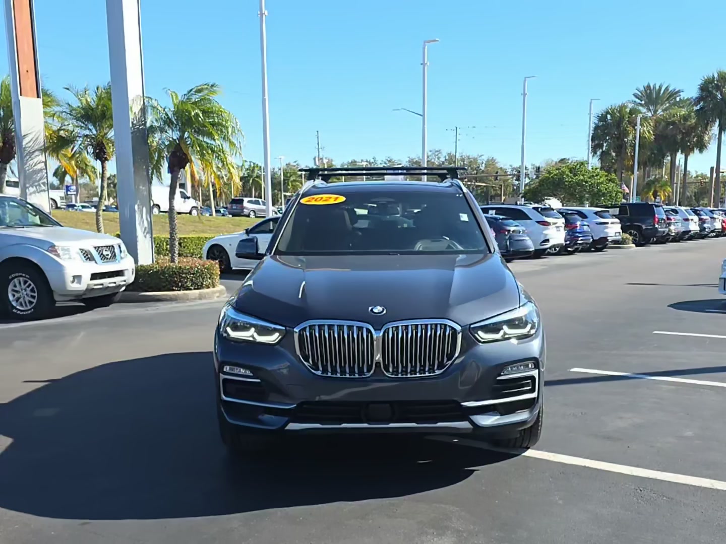 BMW X5 2021 — photo 2