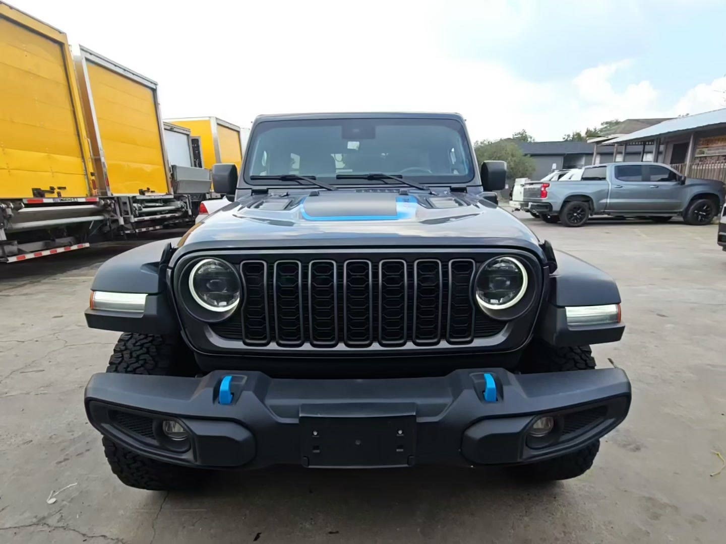 Jeep Wrangler 2024 — photo 2