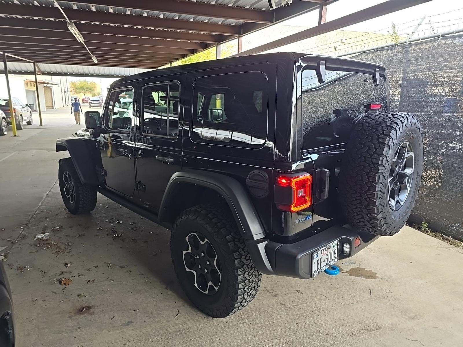 Jeep Wrangler 2023 — photo 2