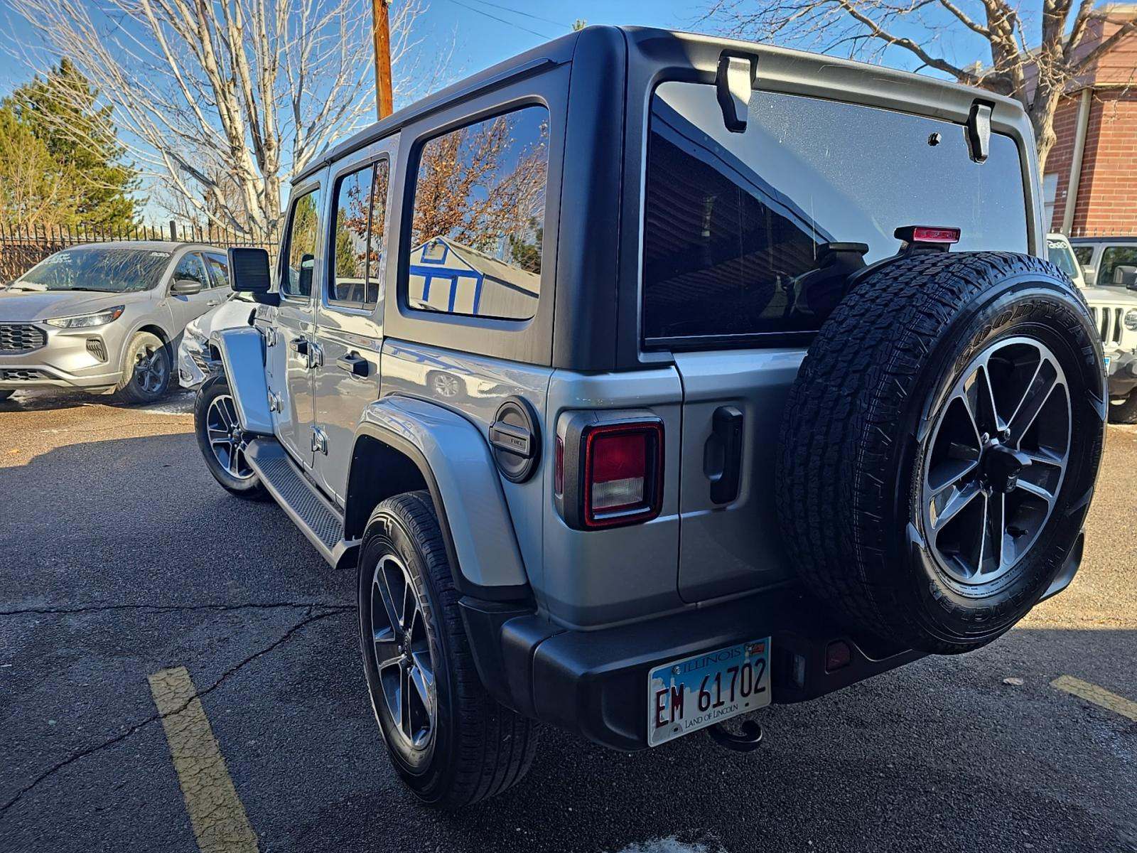 Jeep Wrangler 2023 — photo 2