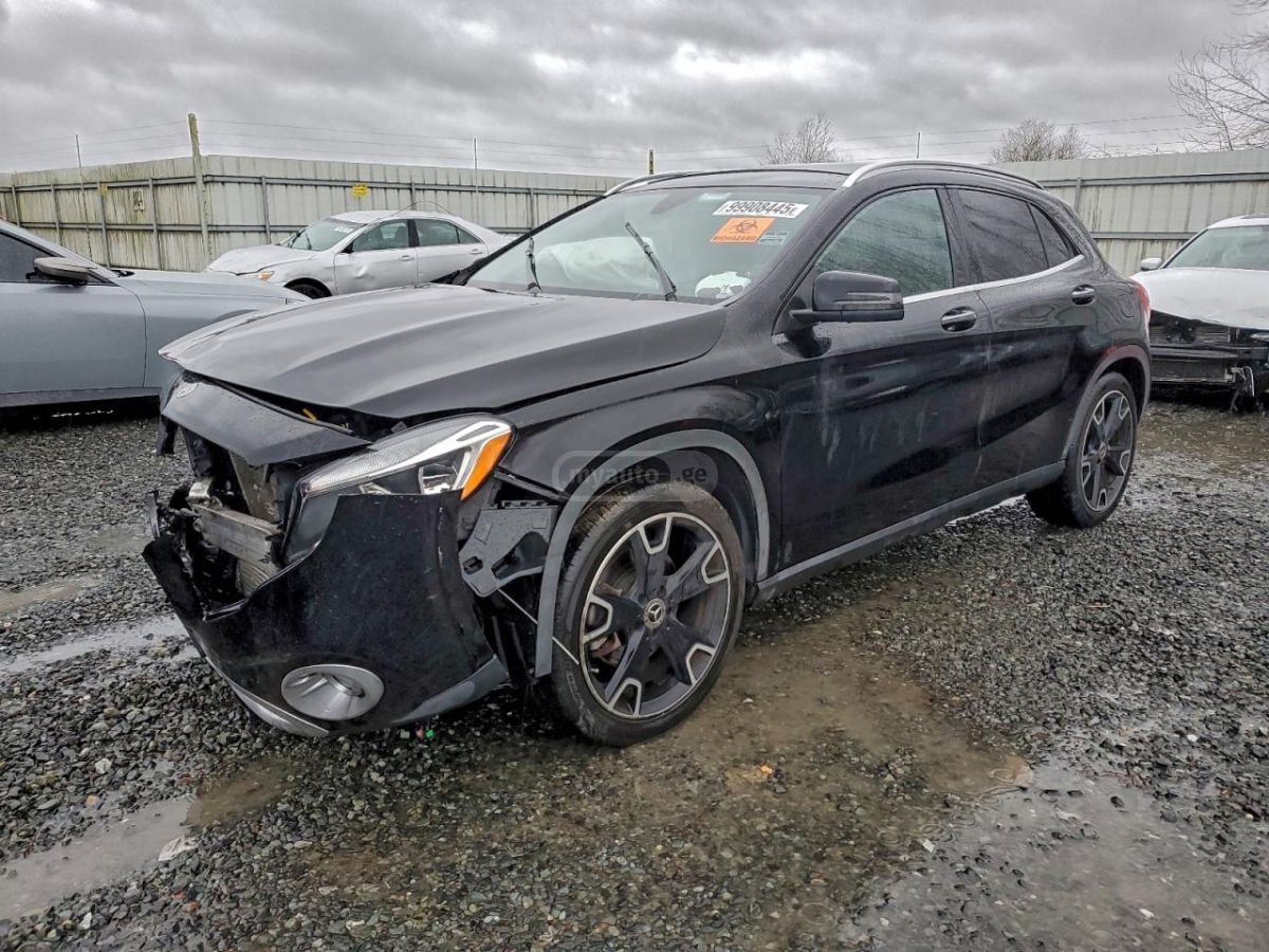 Mercedes-Benz GLA 250