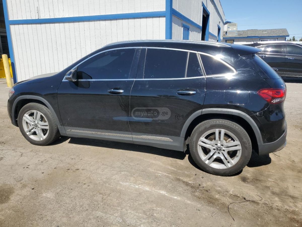 Mercedes-Benz GLA 250 2021 — photo 2