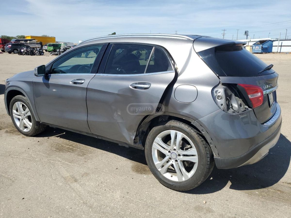 Mercedes-Benz GLA 250 2016 — photo 2