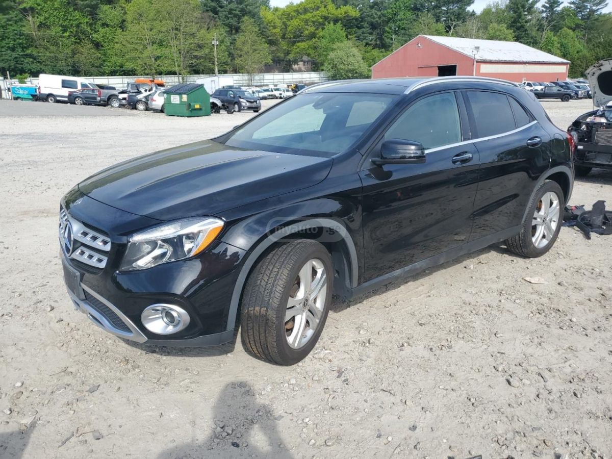 Mercedes-Benz GLA 250