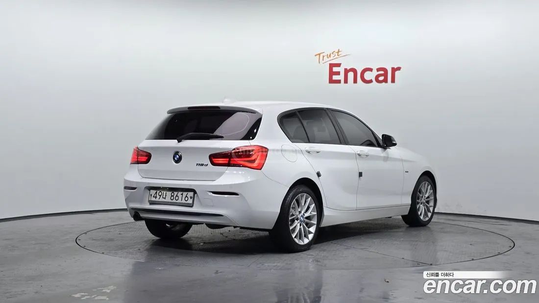 BMW 135 2016 — photo 2