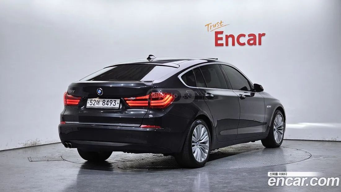 BMW 550 2017 — photo 2