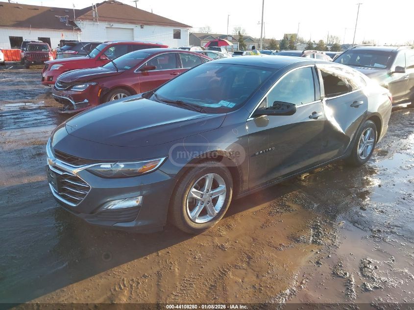 Chevrolet Malibu 2020 — photo 2