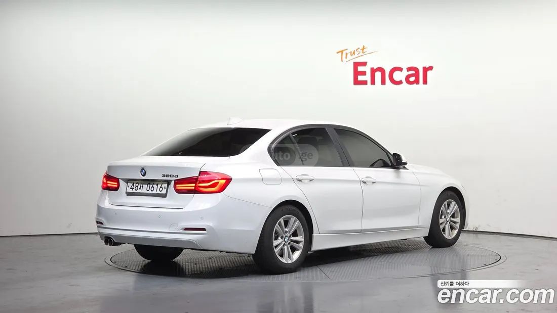 BMW 340 2016 — photo 2