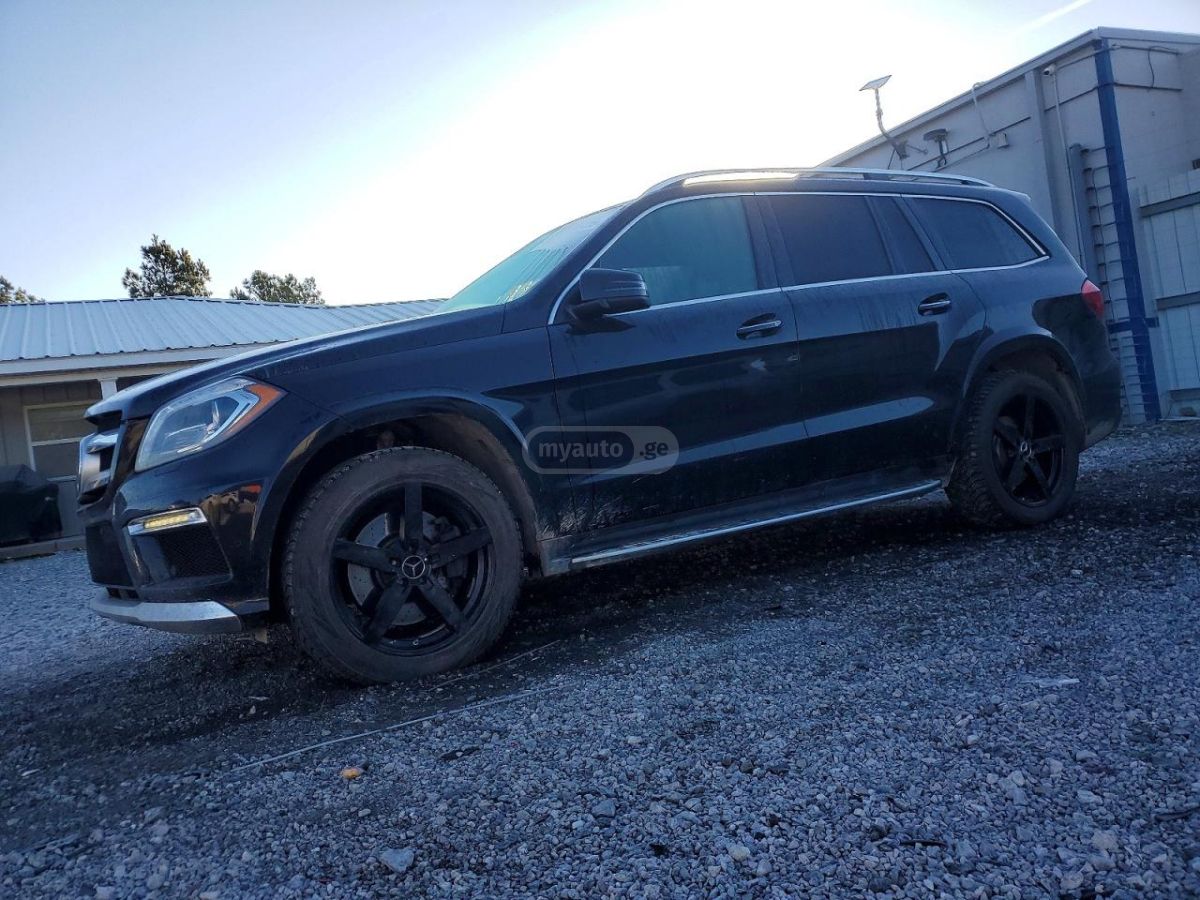 Mercedes-Benz GL 550