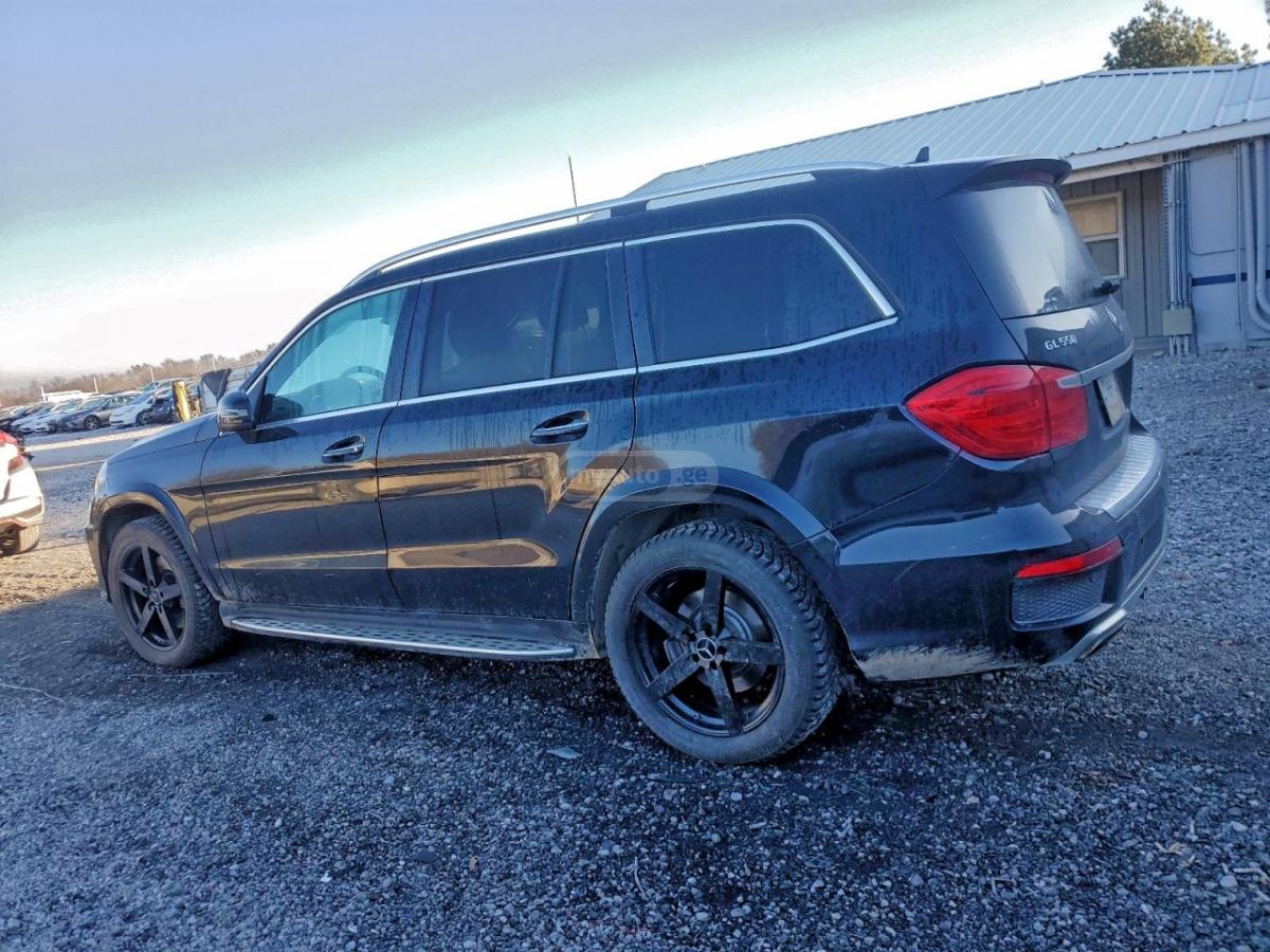 Mercedes-Benz GL 550 2015 — photo 2