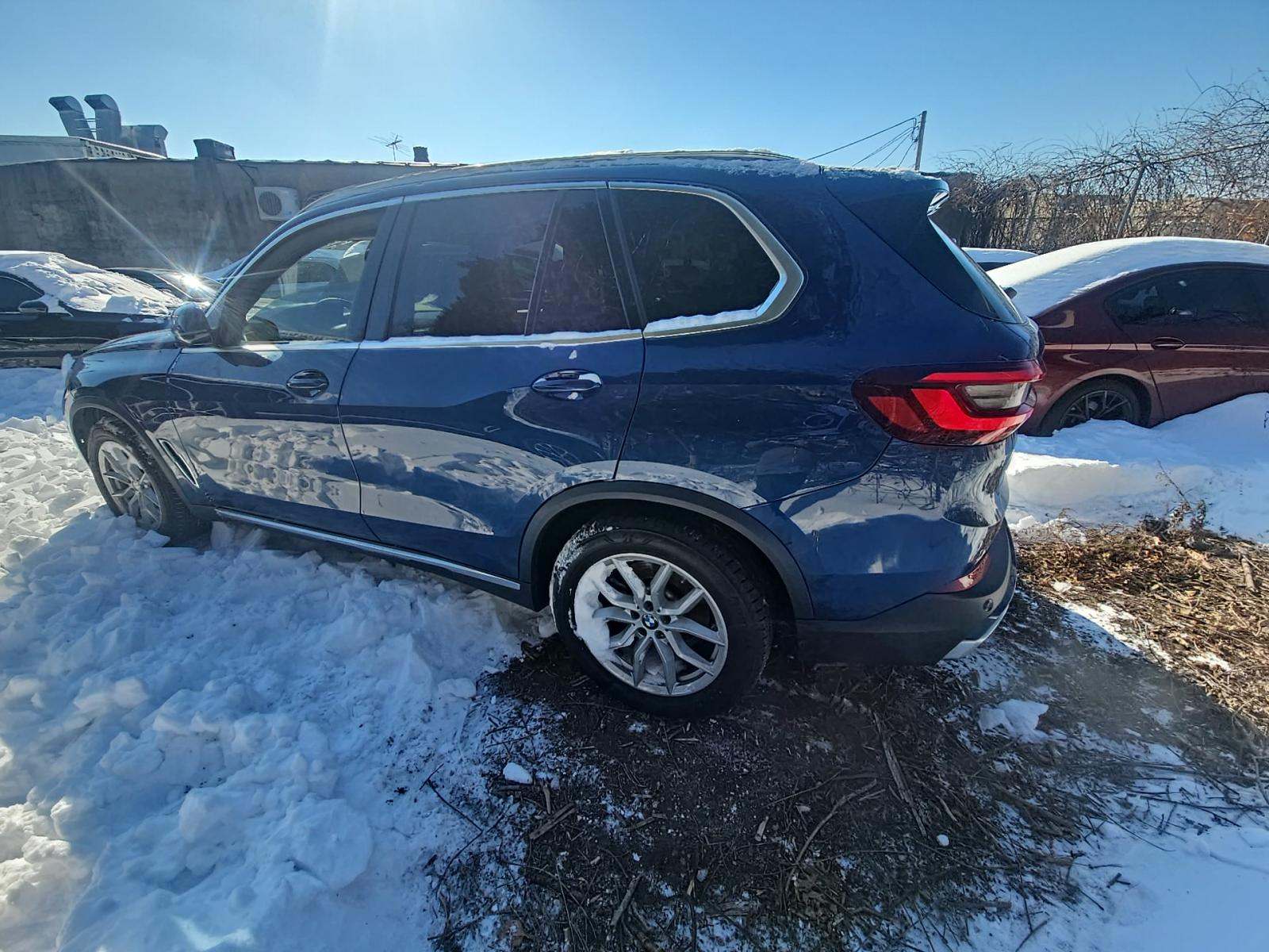 BMW X5 2023 — photo 2