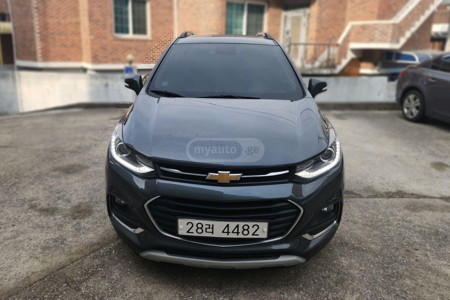Chevrolet Trax 2018 — photo 2