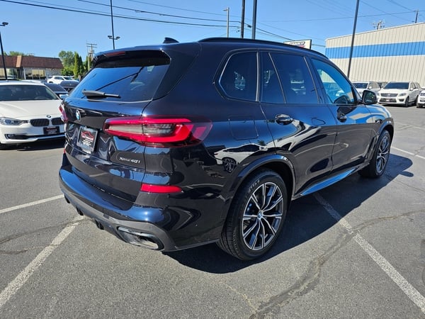 BMW X5 2021 — photo 2