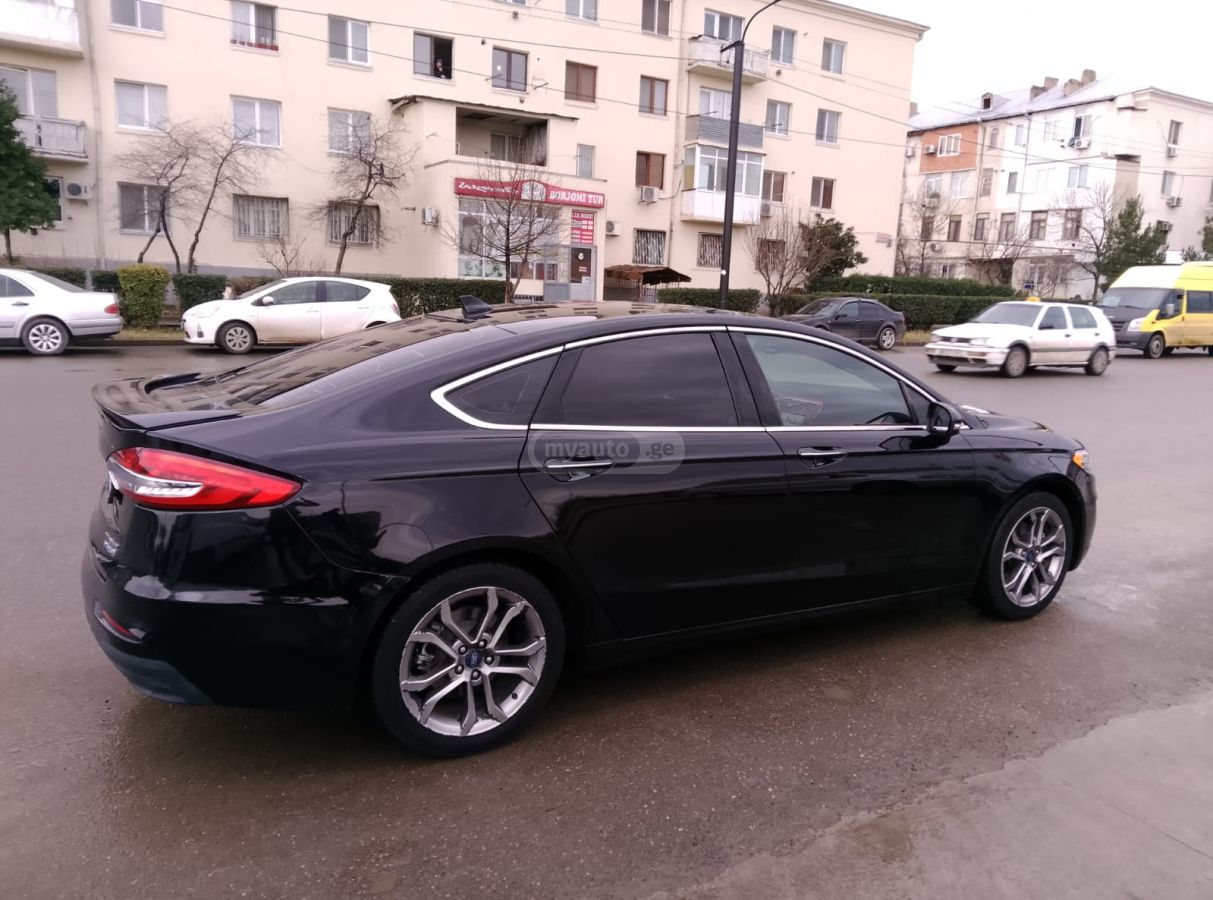 Ford Fusion 2019 — photo 2