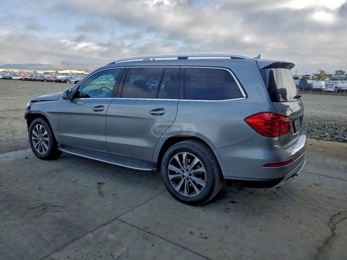 Mercedes-Benz GL 350 2015 — photo 2