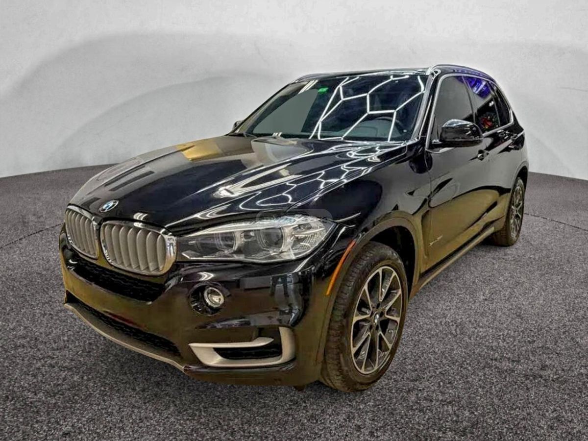 BMW X5 2018 — photo 2