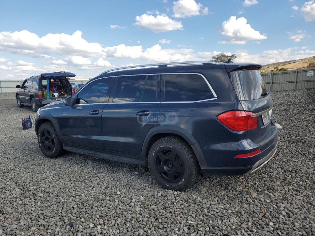 Mercedes-Benz GL 350 2015 — photo 2