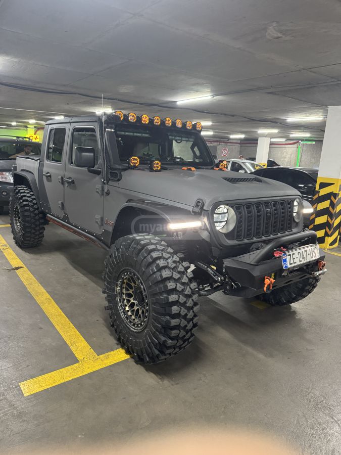 Jeep Gladiator 2022 — photo 2