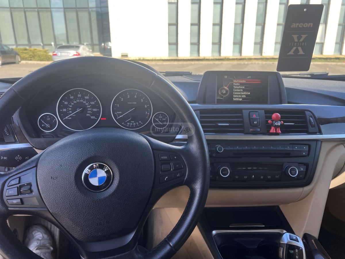 BMW 320 2014 — photo 2