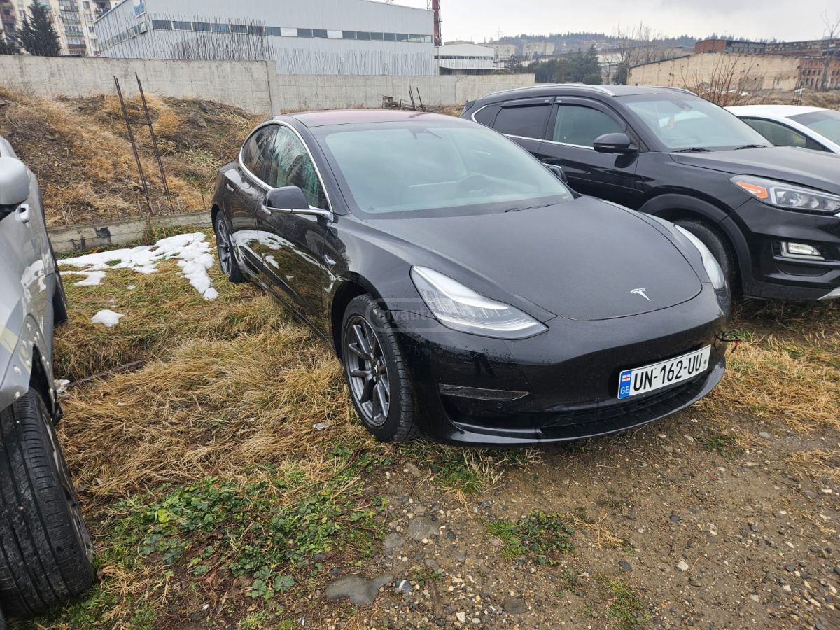 Tesla Model 3 2019 — photo 2