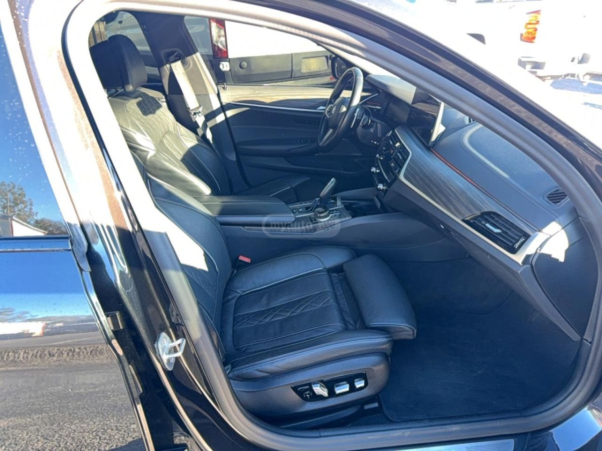 BMW 550 2021 — photo 2