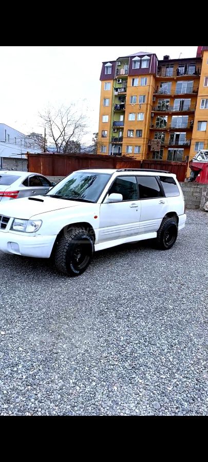 Subaru Forester 2000 — photo 2