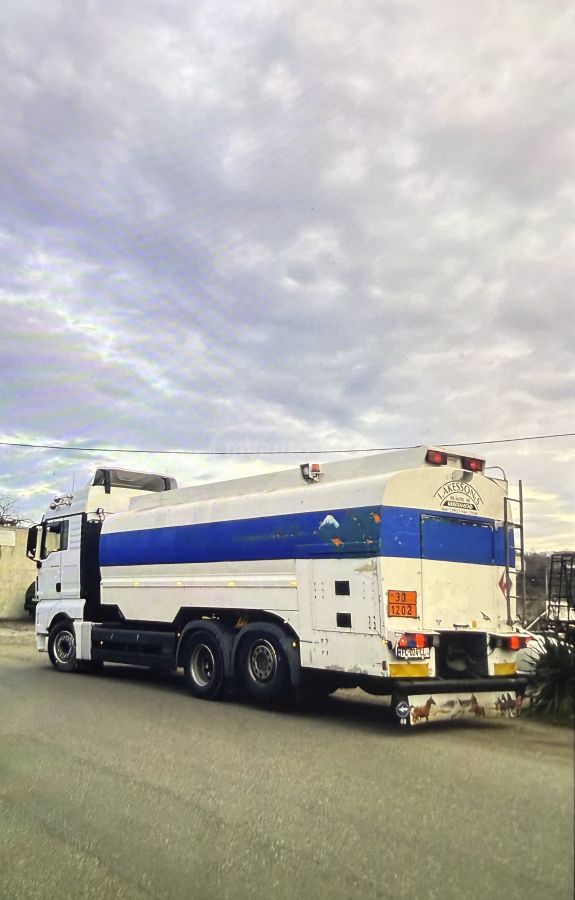Isuzu TGX 2010 — photo 2
