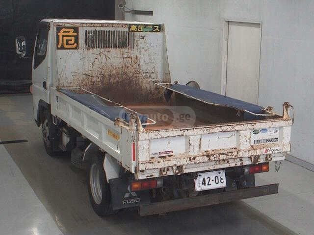 Mitsubishi Canter 2018 — photo 2